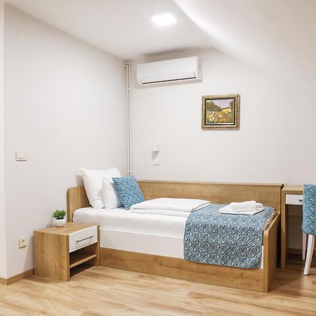 Grand Park Rooms & Apartments Τσάτσακ Εξωτερικό φωτογραφία