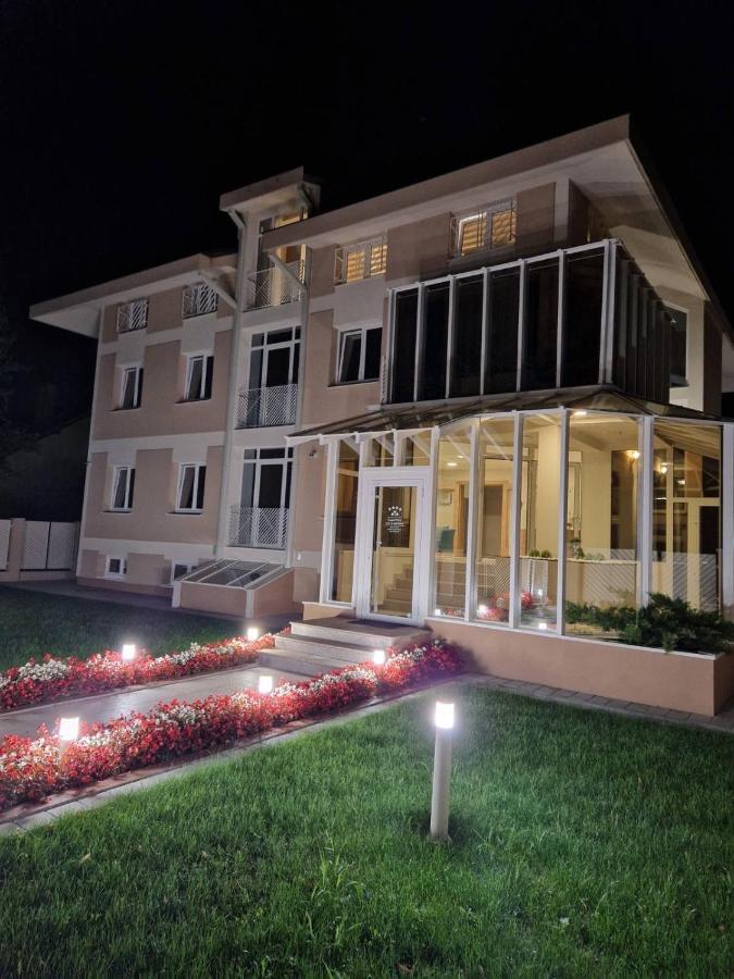Grand Park Rooms & Apartments Τσάτσακ Εξωτερικό φωτογραφία