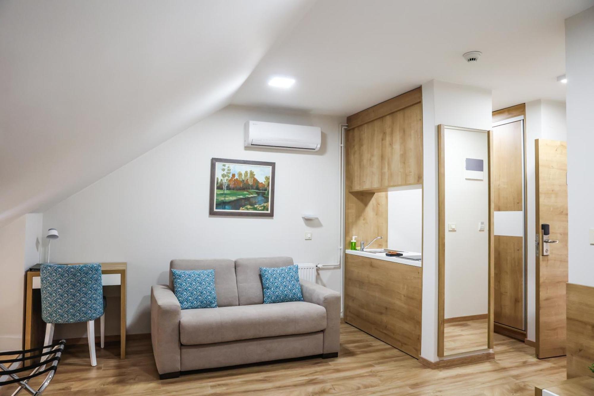 Grand Park Rooms & Apartments Τσάτσακ Εξωτερικό φωτογραφία